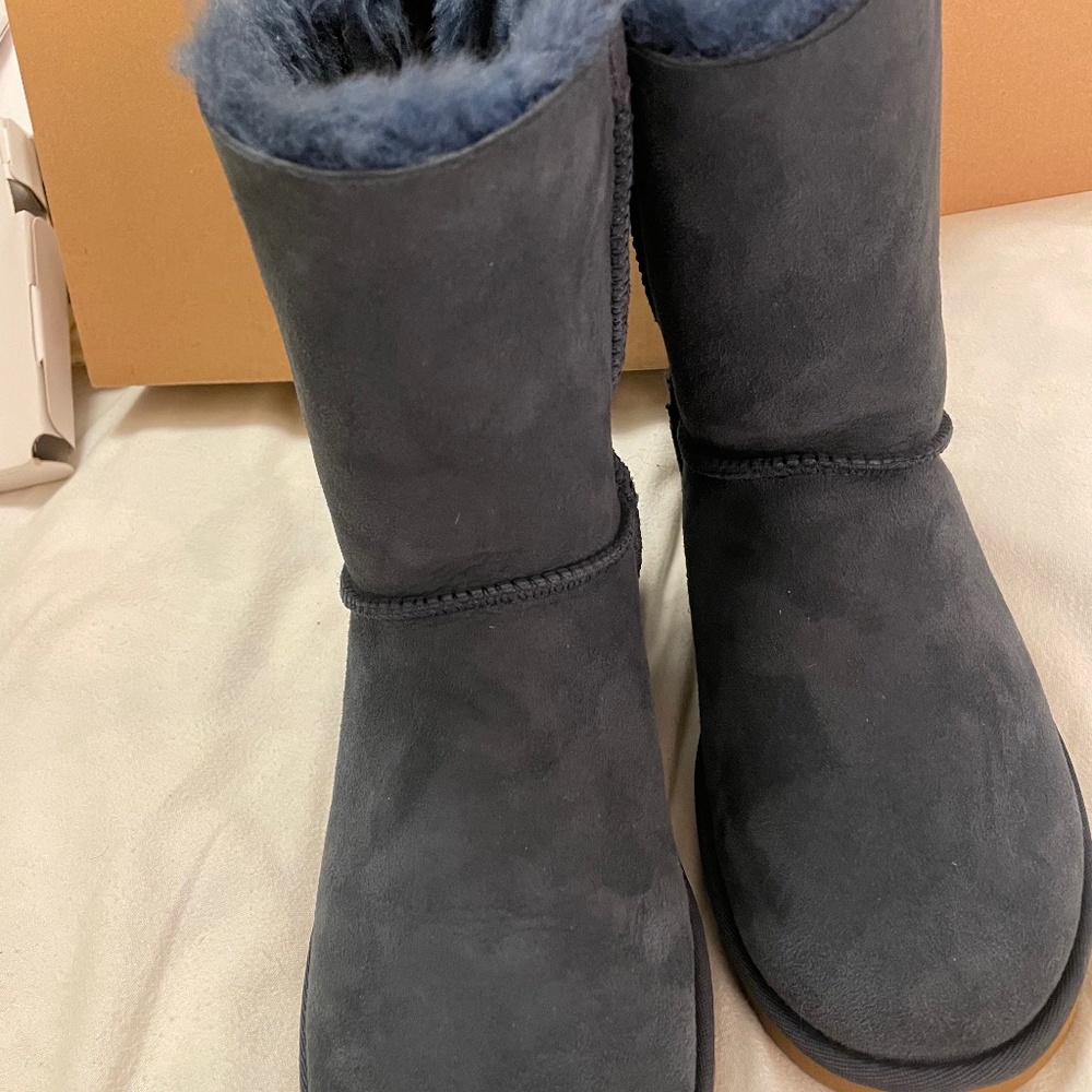 Ugg Boot - image 1